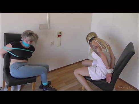 ❤️ Ovisnik / vezan i začepljen usta / djevojka u nevolji ❤ Domaći porno na hr.passionateembracespotlight.ru ❌❤